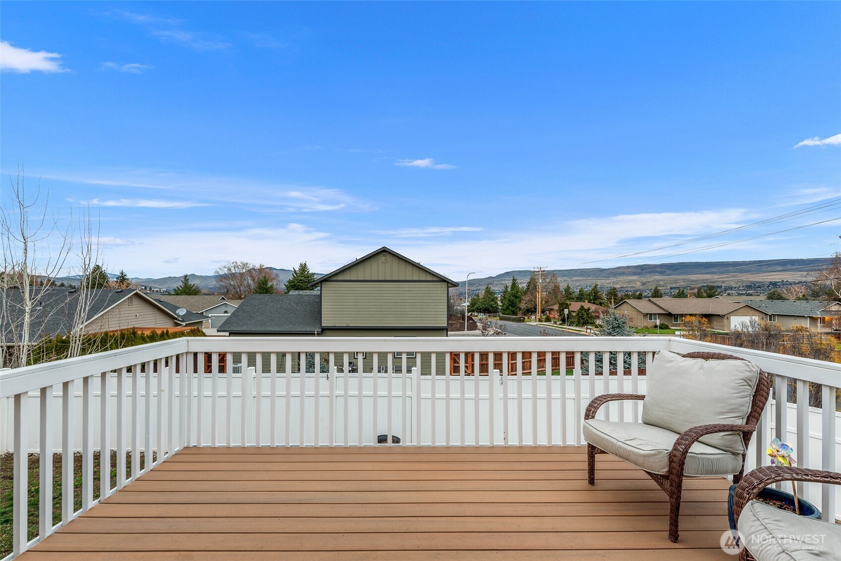 576 Saddle Rock Loop , Wenatchee, WA 98801