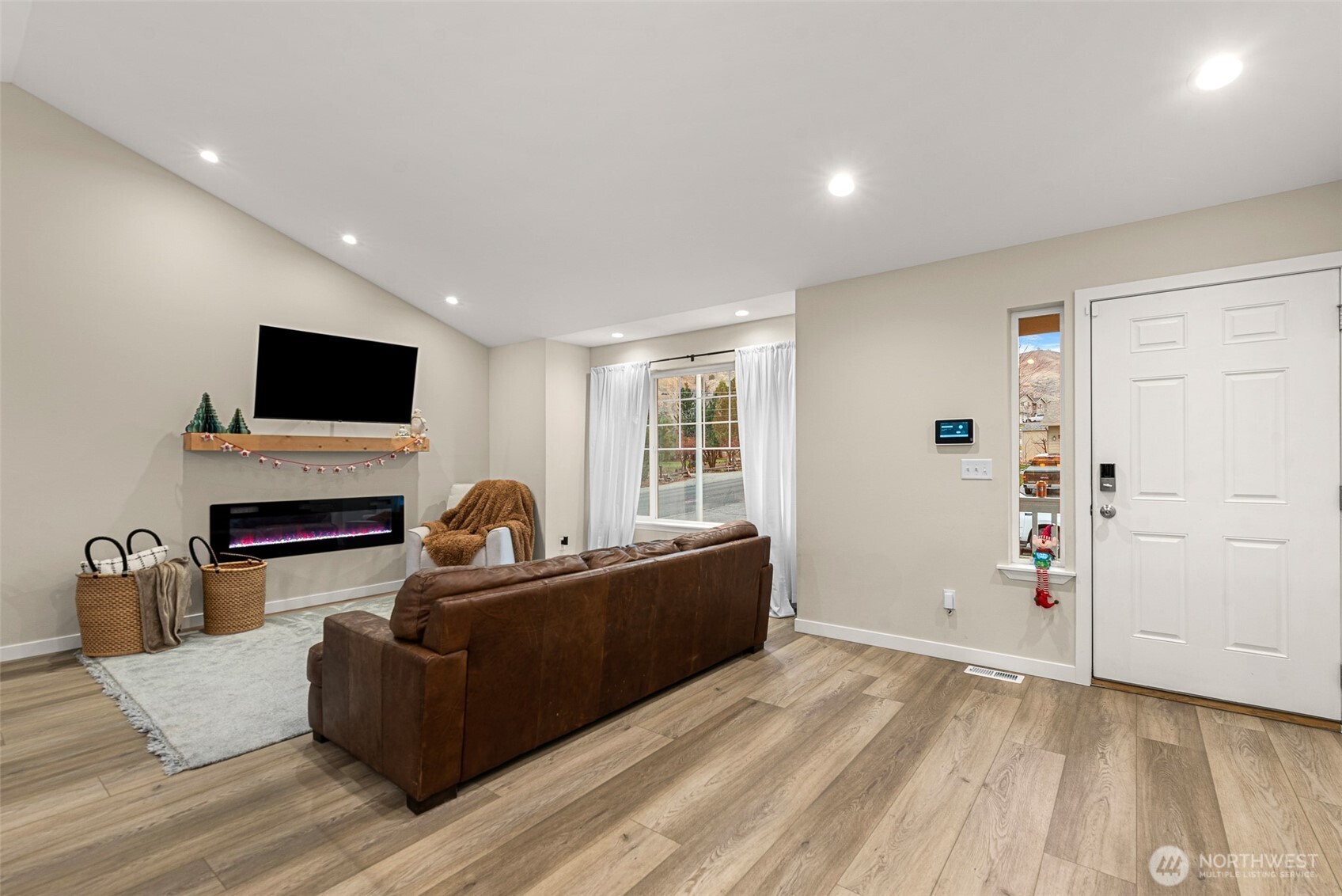 576 Saddle Rock Loop , Wenatchee, WA 98801