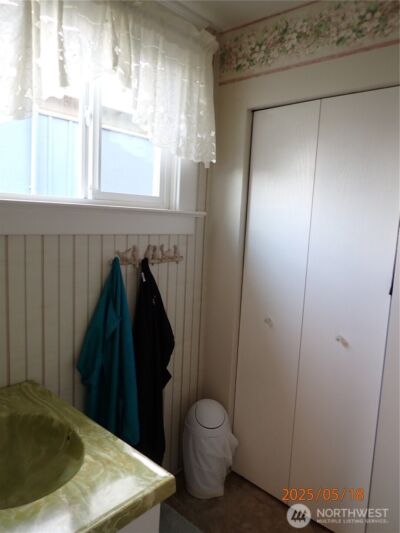 214 W 1st Street , Aberdeen, WA 98520 - Photo 16