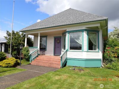 214 W 1st Street , Aberdeen, WA 98520 - Photo 2