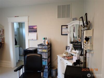 214 W 1st Street , Aberdeen, WA 98520 - Photo 7