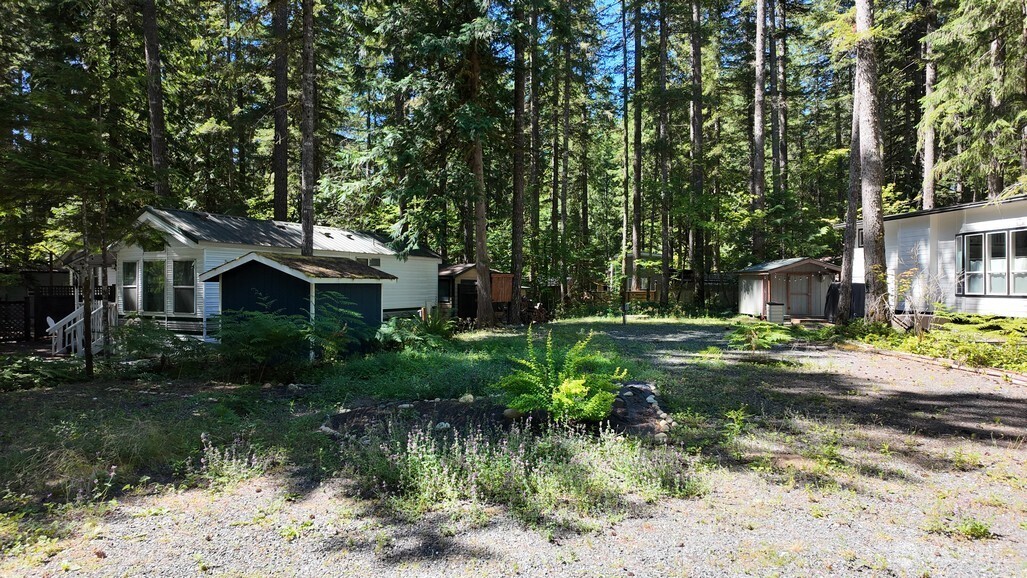 82 Riverside Drive , Deming, WA 98244