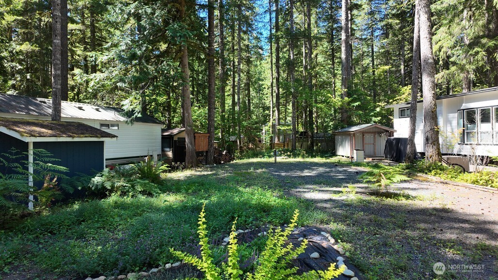 82 Riverside Drive , Deming, WA 98244