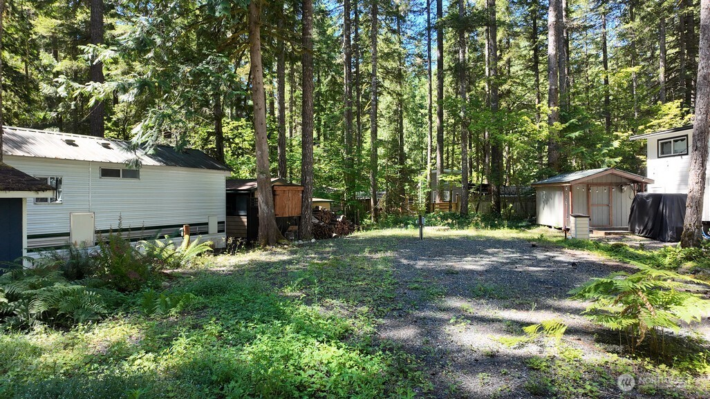 82 Riverside Drive , Deming, WA 98244