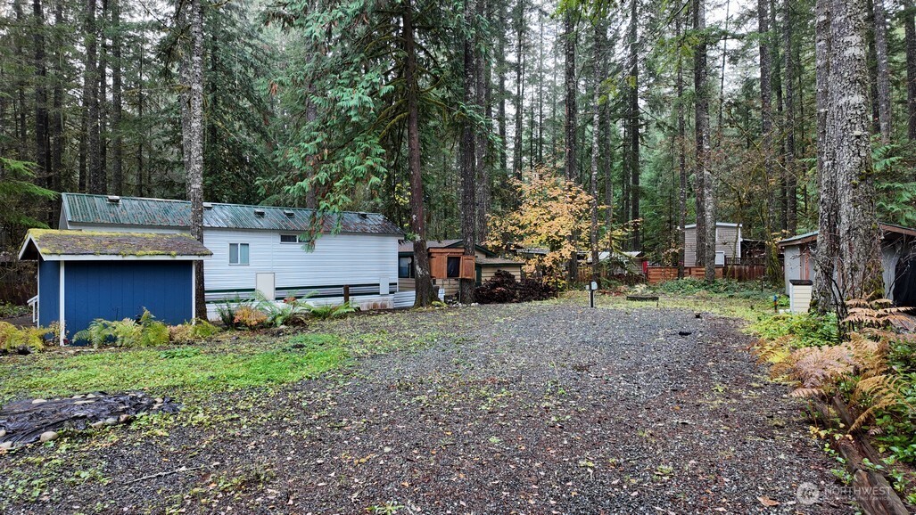 82 Riverside Drive , Deming, WA 98244