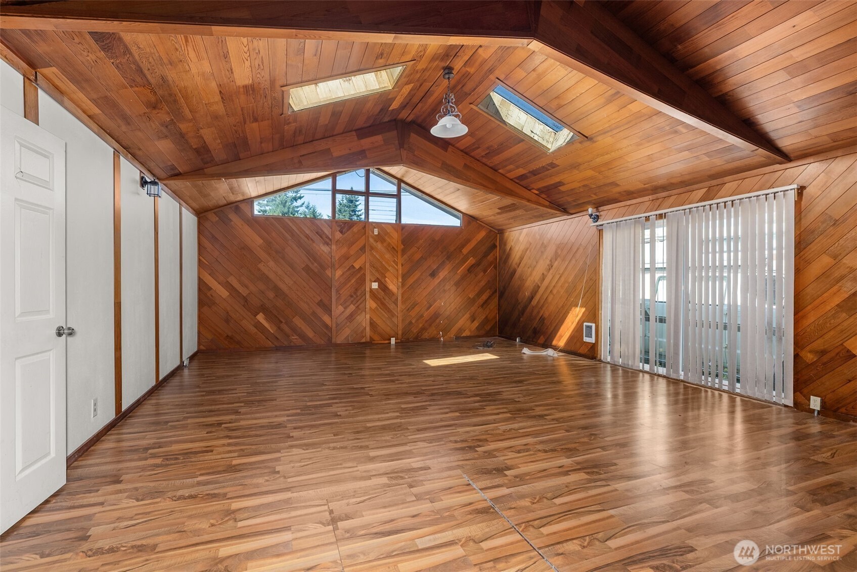 402 N 10th Street , Elma, WA 98541