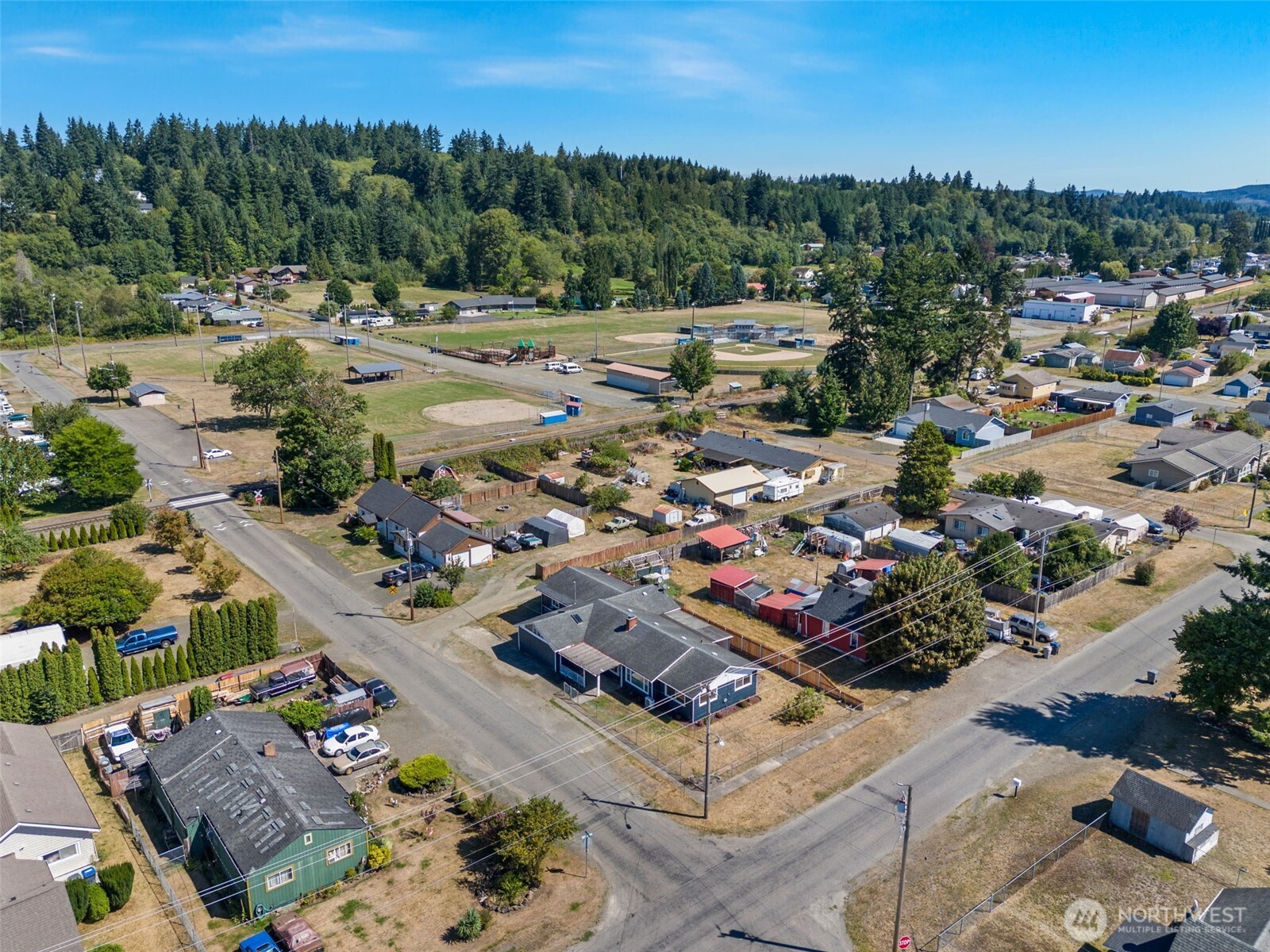 402 N 10th Street , Elma, WA 98541