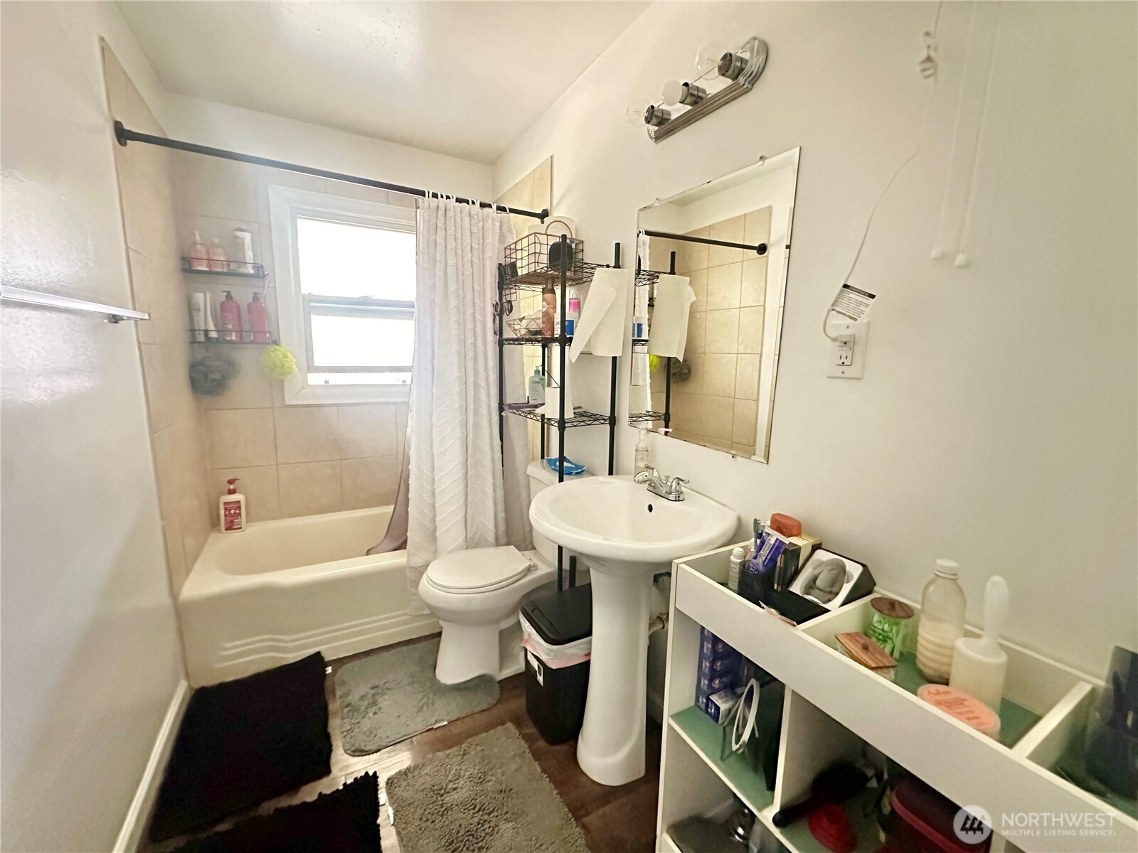 3841 S Park Avenue , Tacoma, WA 98418