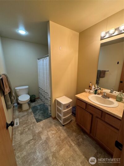 1320 Burnside , Dupont, WA 98327 - Photo 14