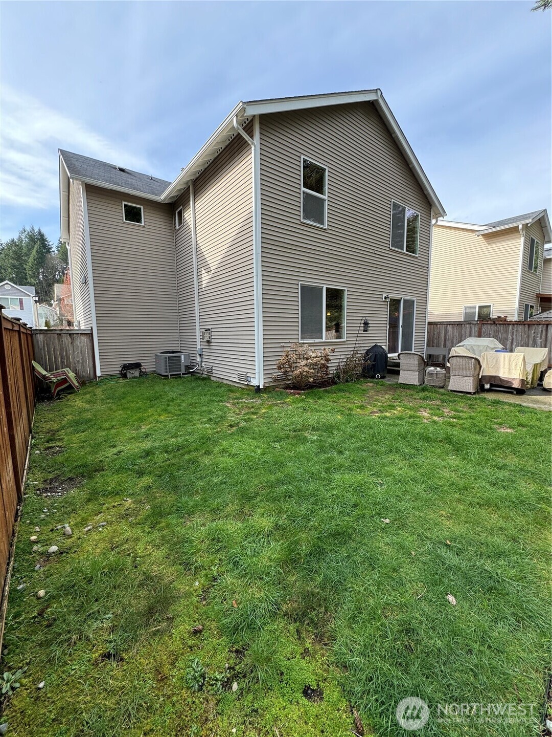 1320 Burnside , Dupont, WA 98327