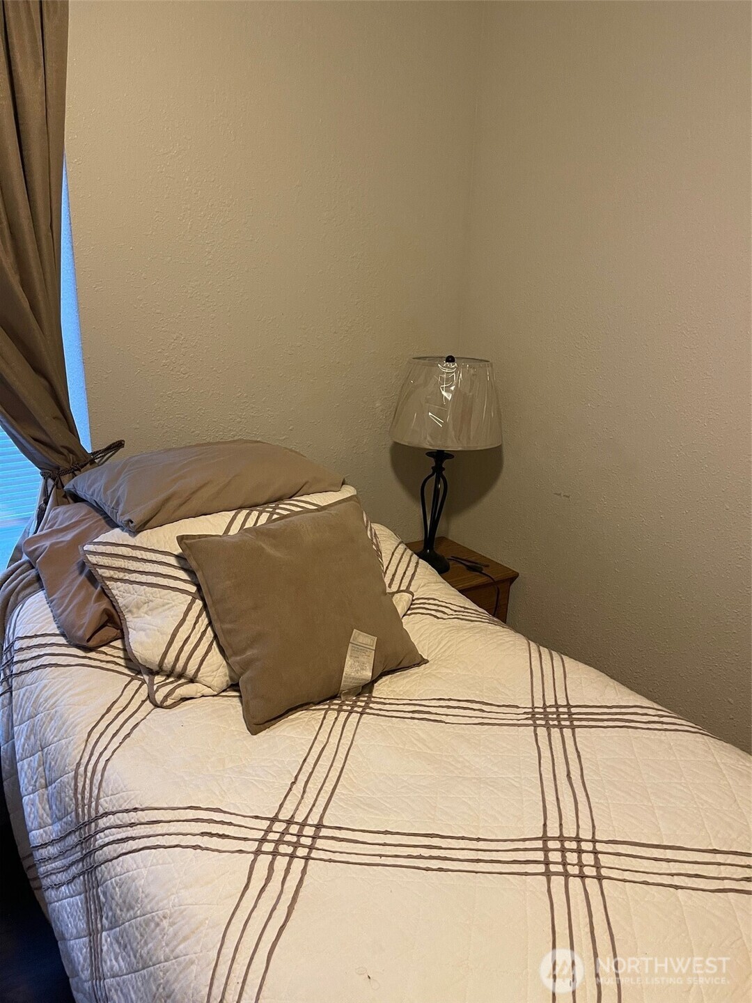 212 4th Street W, Tonasket, WA 98855