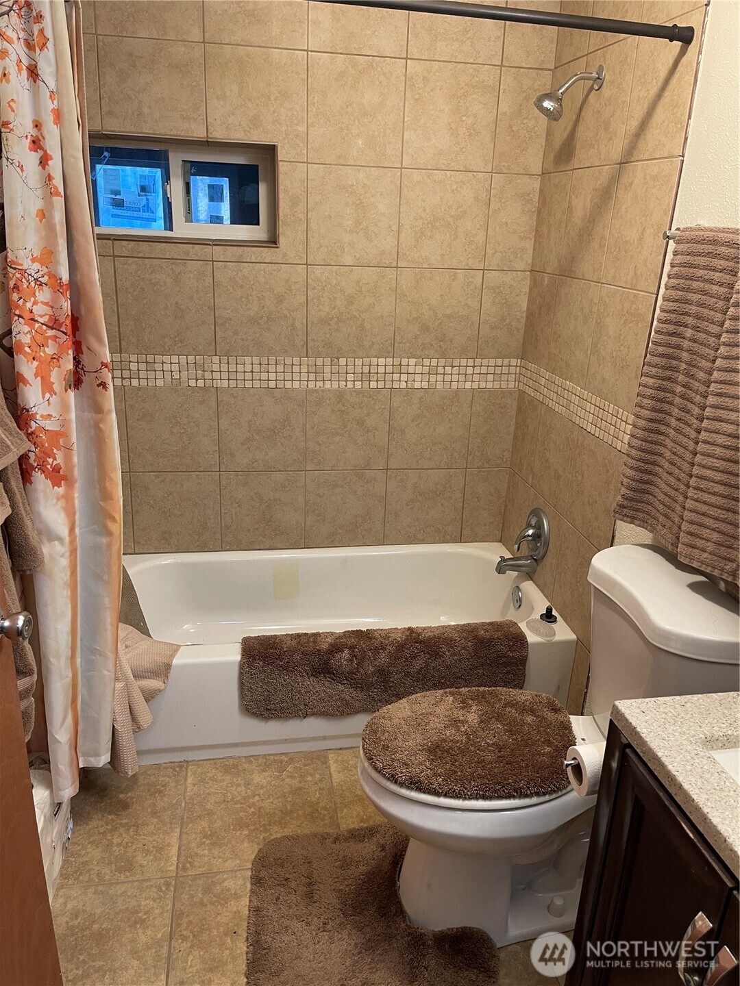 212 4th Street W, Tonasket, WA 98855