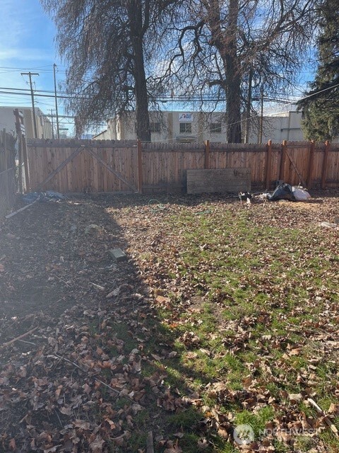 212 4th Street W, Tonasket, WA 98855