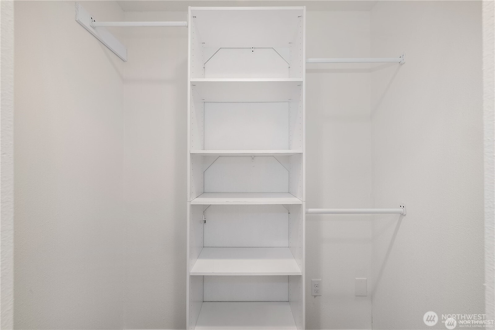 5505 Windemere Drive SE, Olympia, WA 98501