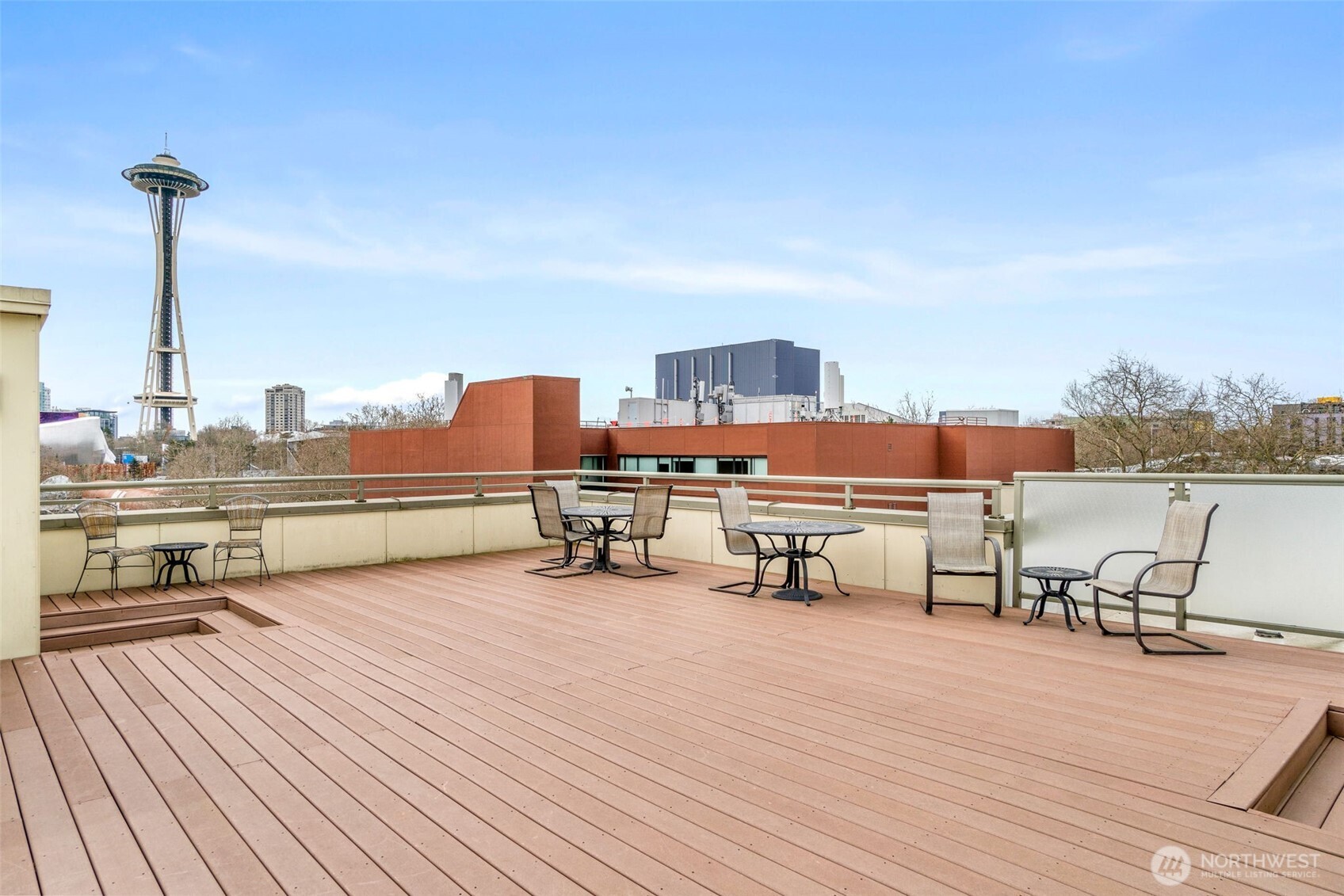 621 5th Avenue N #403, Seattle, WA 98109