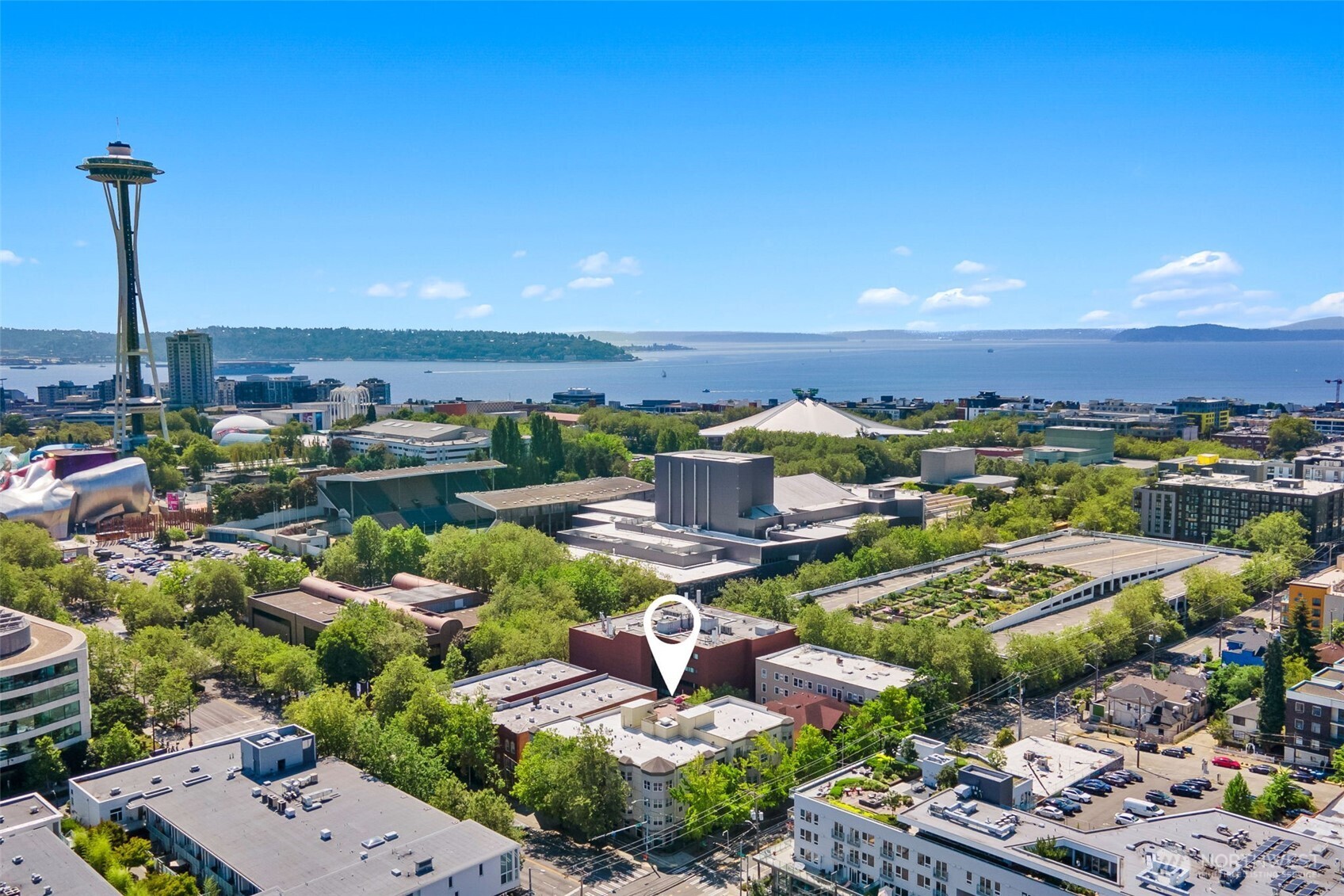 621 5th Avenue N #403, Seattle, WA 98109