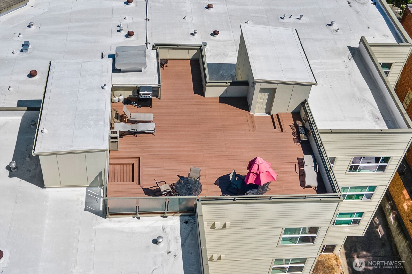 621 5th Avenue N #403, Seattle, WA 98109