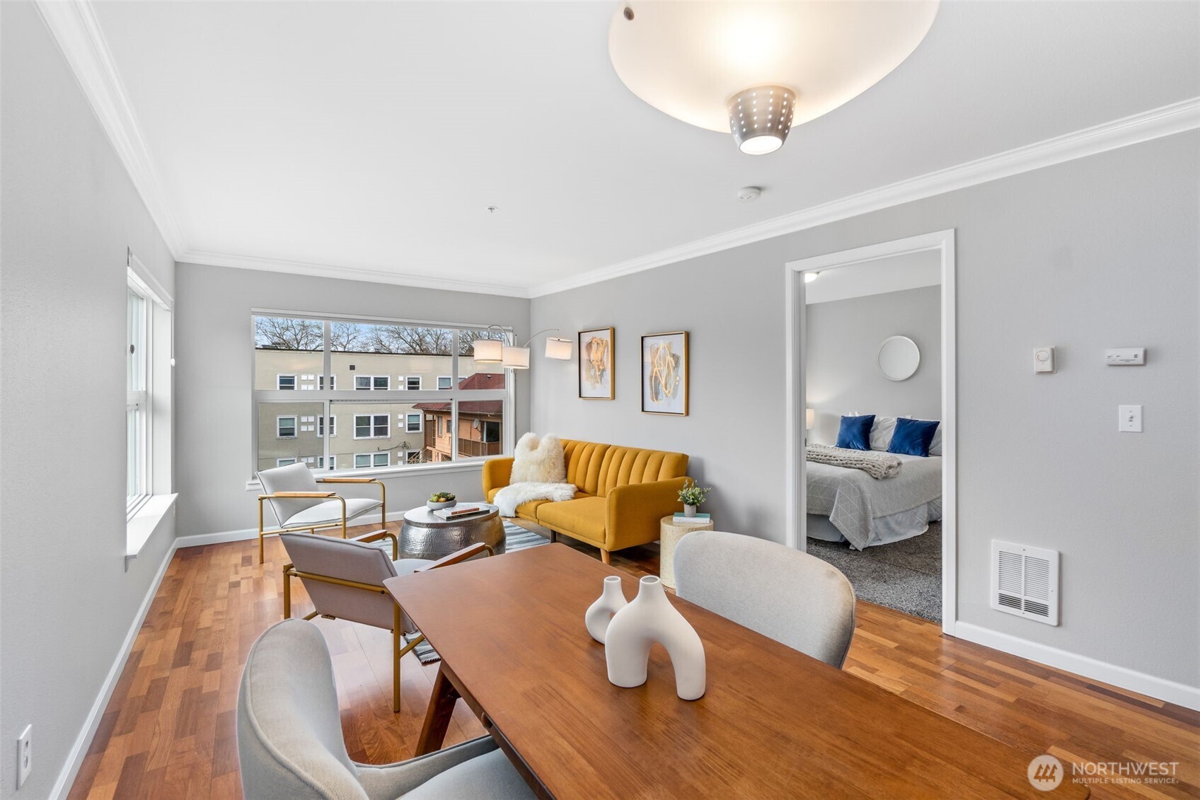 621 5th Avenue N #403, Seattle, WA 98109