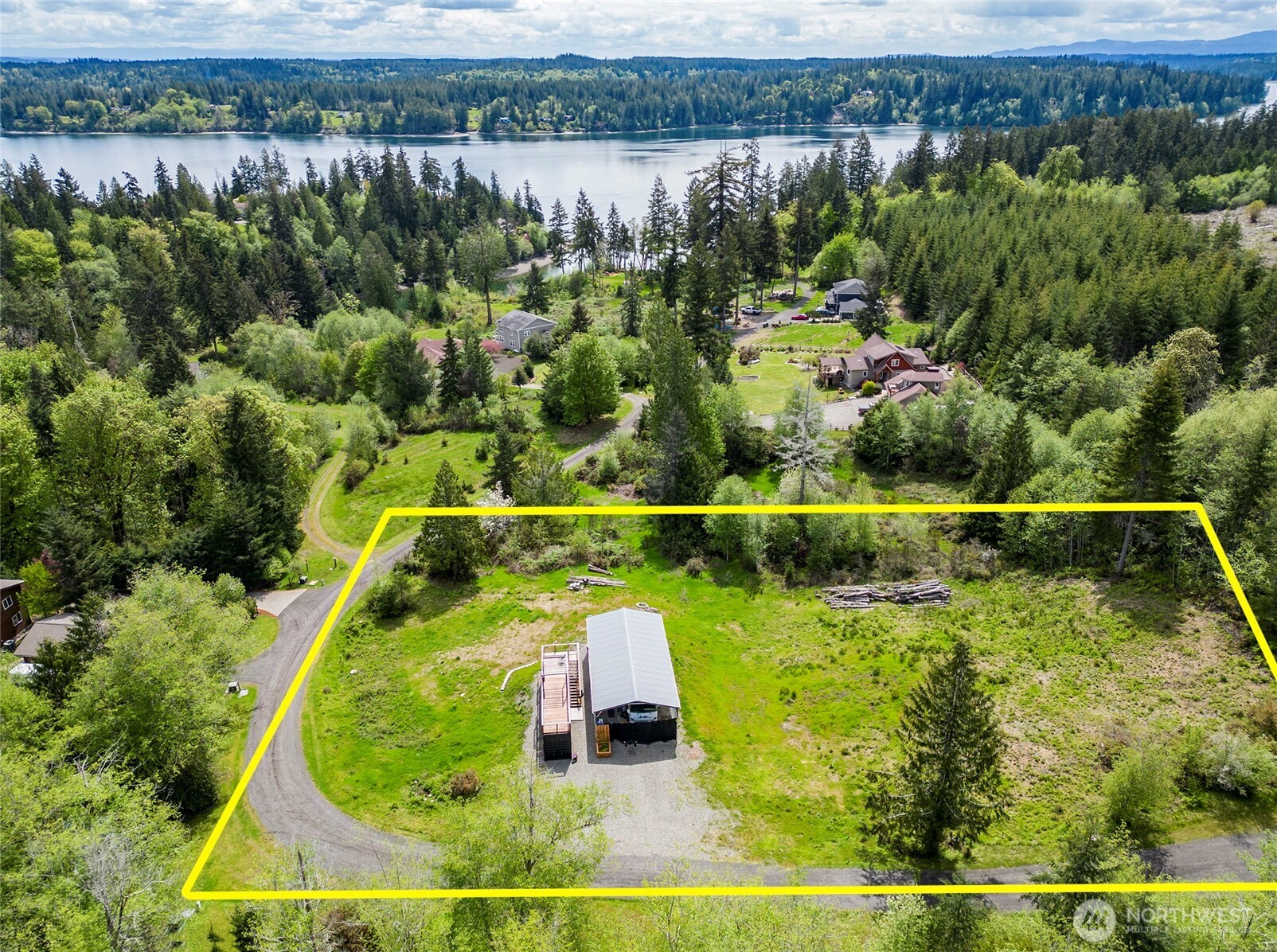 770 E April Avenue , Grapeview, WA 98546