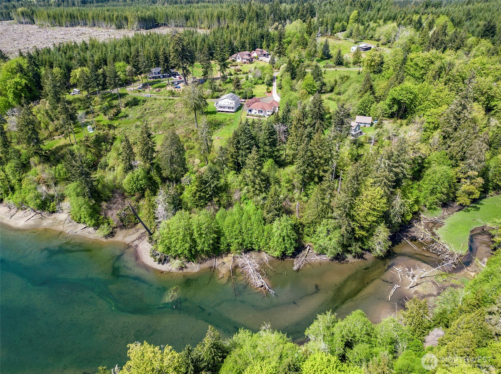 770 E April Avenue , Grapeview, WA 98546