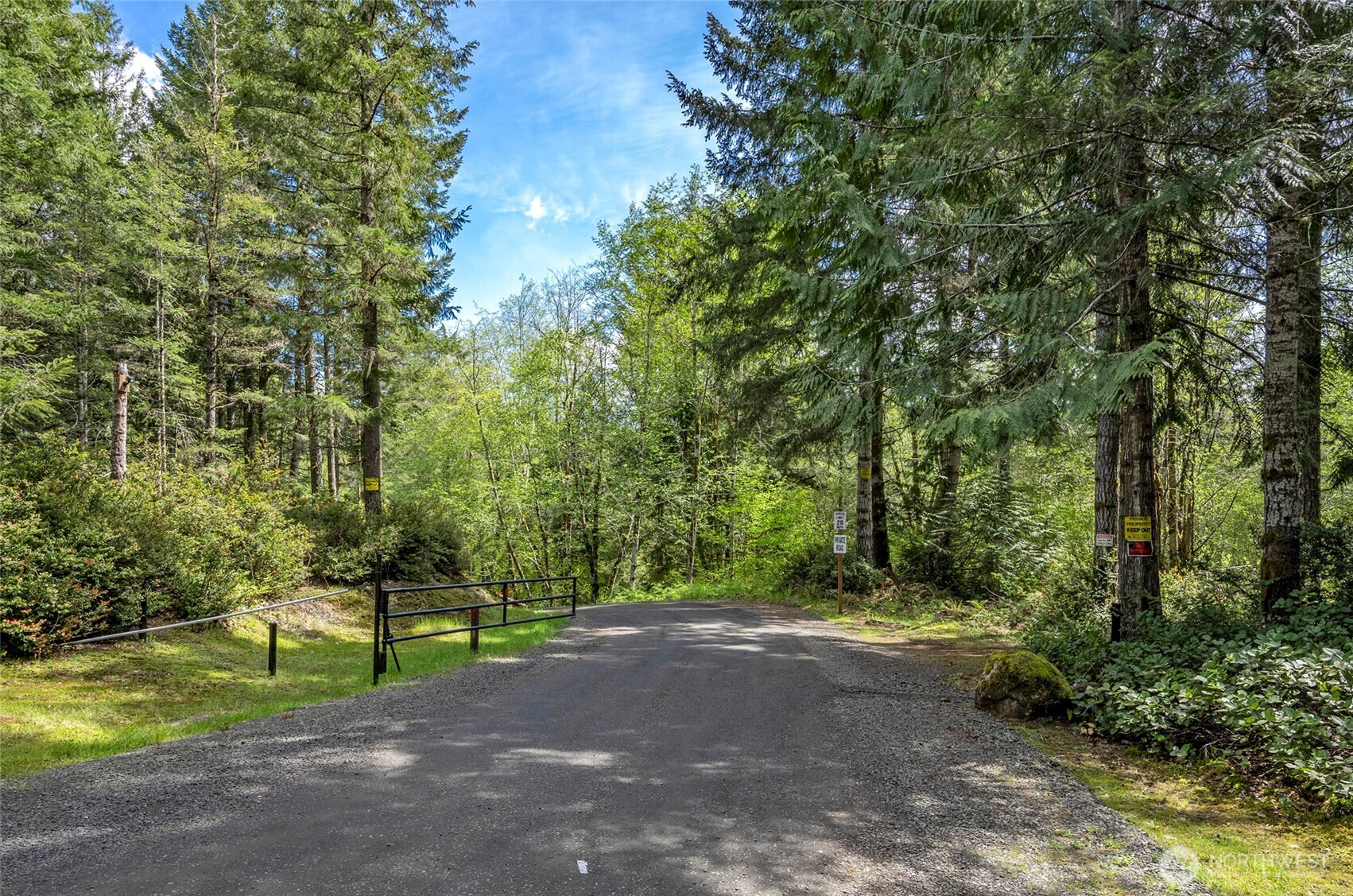 770 E April Avenue , Grapeview, WA 98546