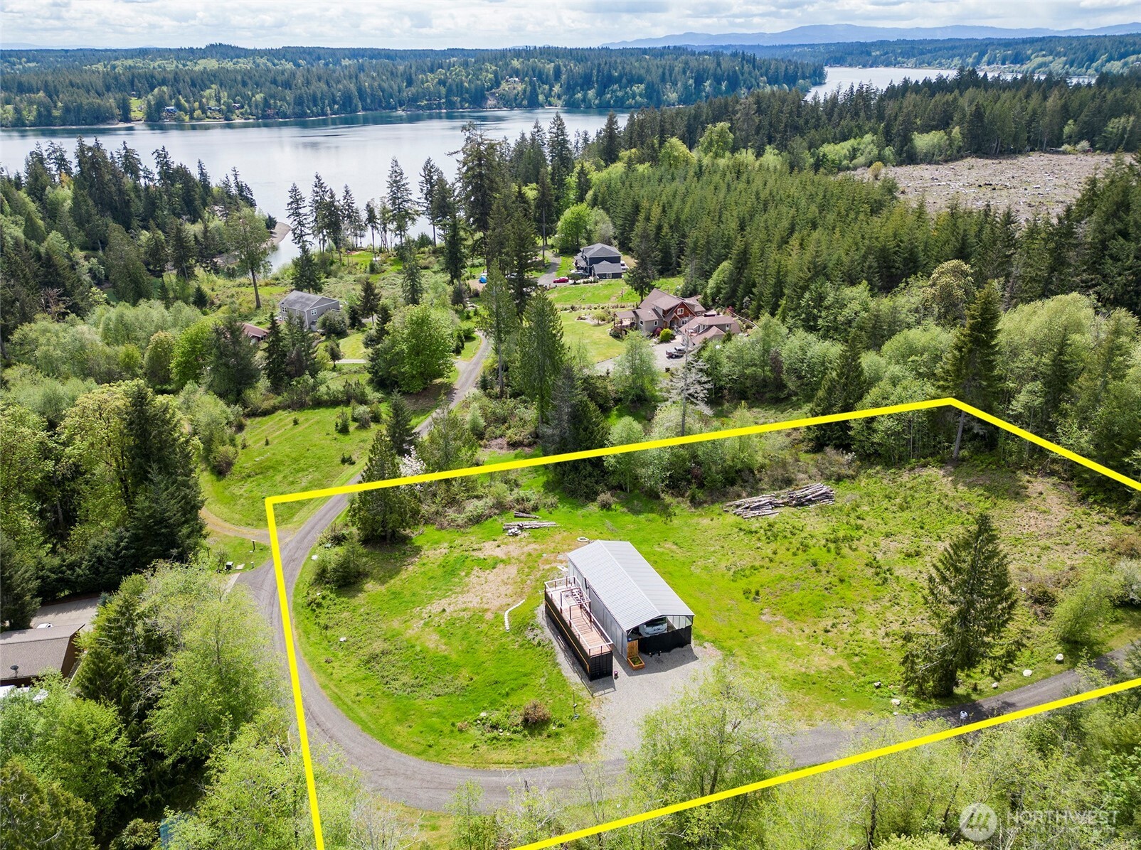 770 E April Avenue , Grapeview, WA 98546
