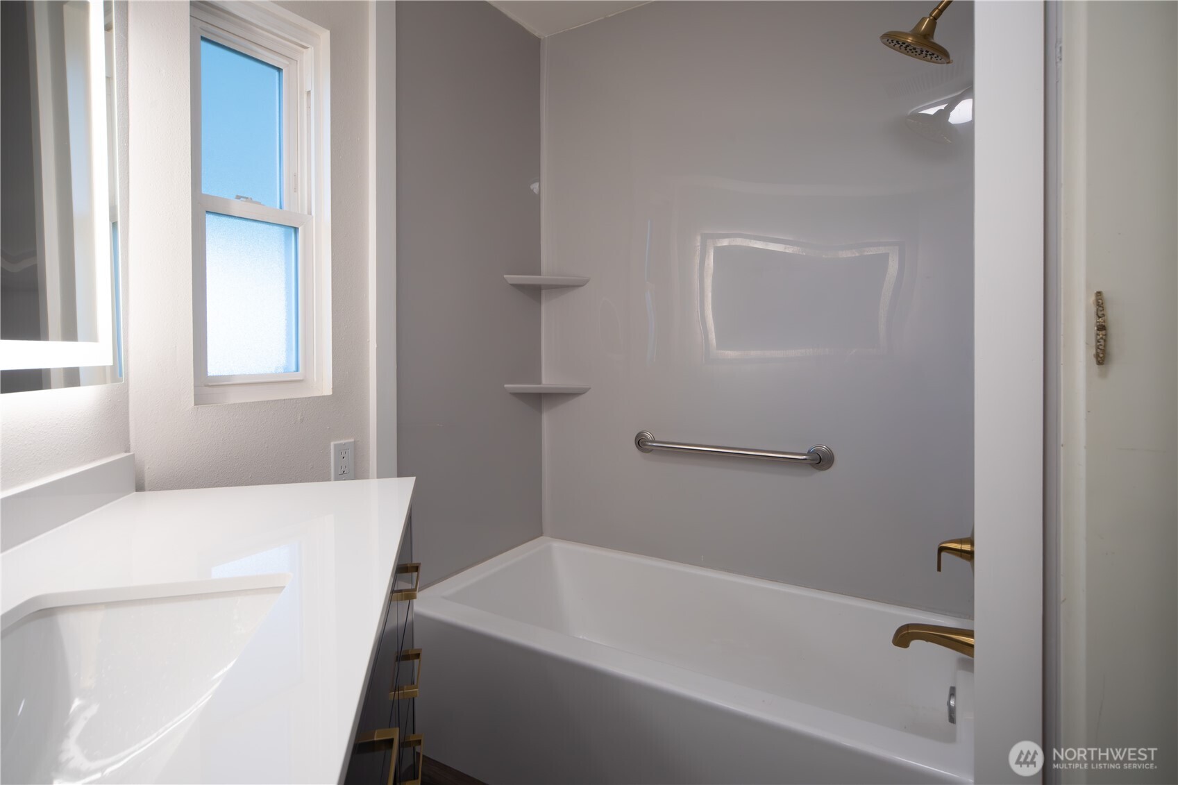 16300 NE State Highway 305 #10, Poulsbo, WA 98370