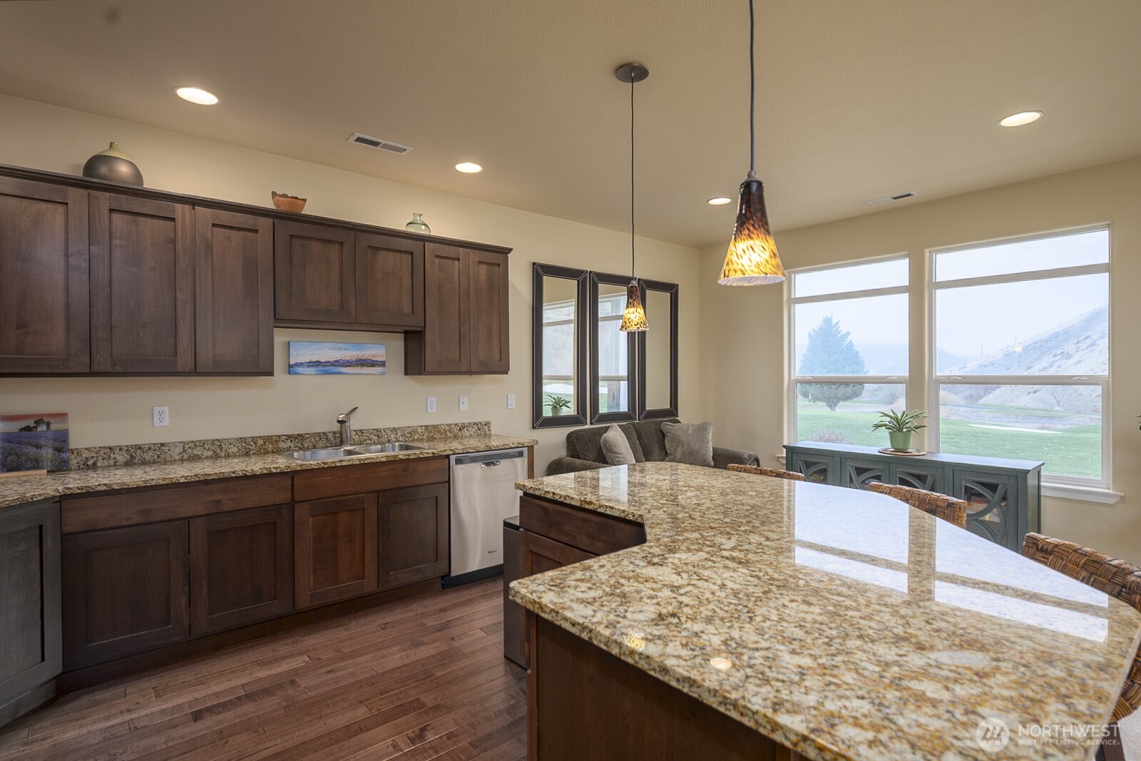 9246 NW Canyon Dr #C12, Quincy, WA 98848