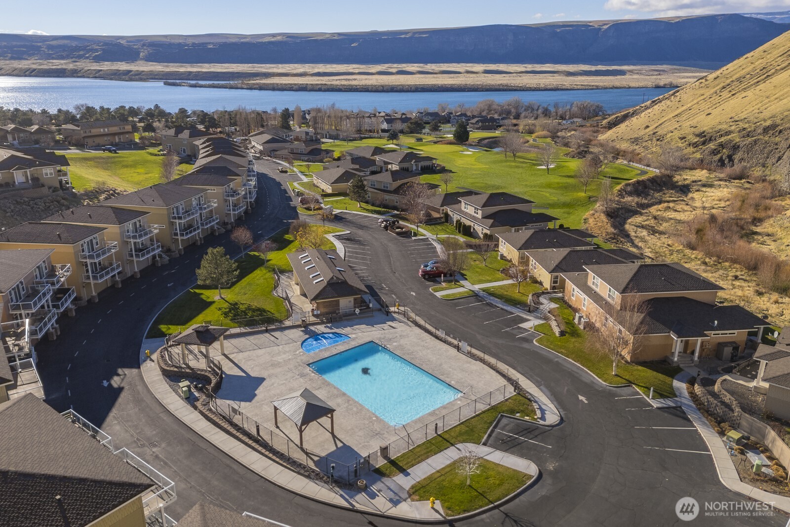 9246 NW Canyon Dr #C12, Quincy, WA 98848