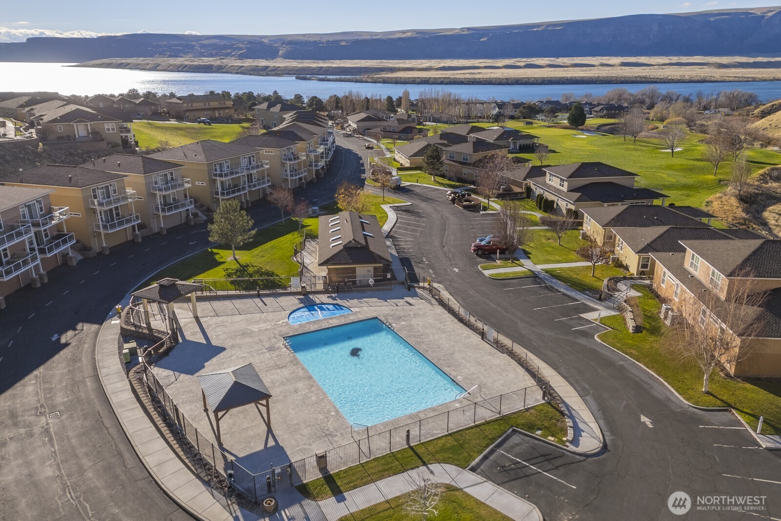 9246 NW Canyon Dr #C12, Quincy, WA 98848