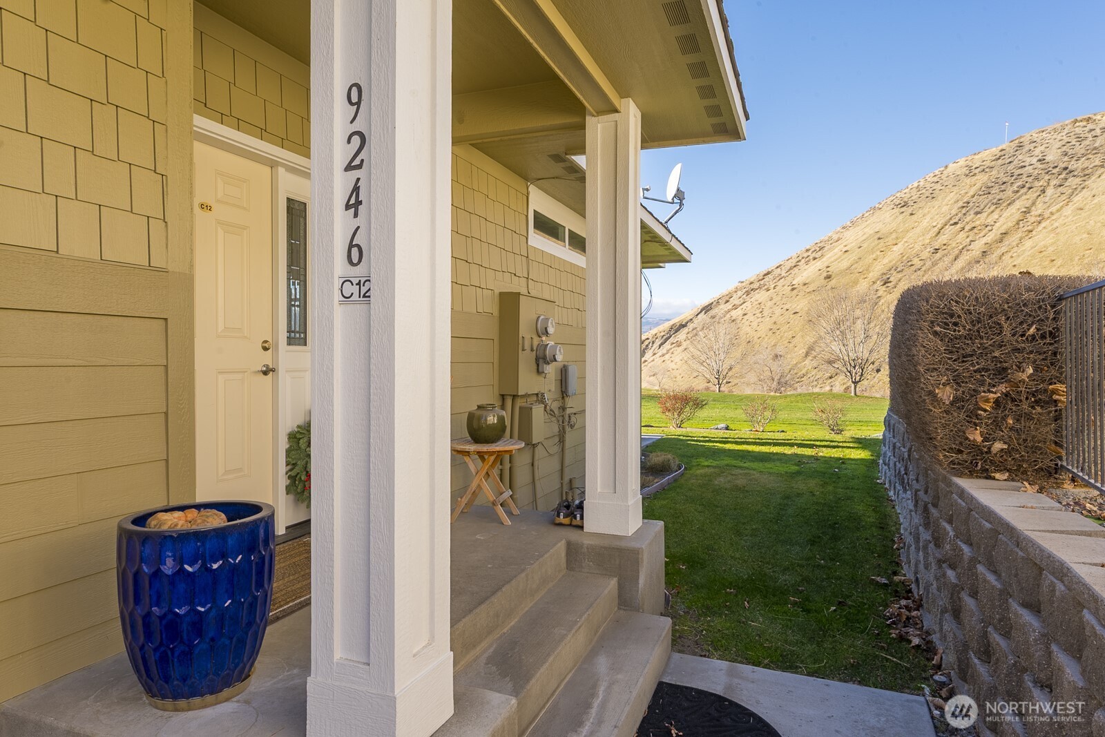 9246 NW Canyon Dr #C12, Quincy, WA 98848