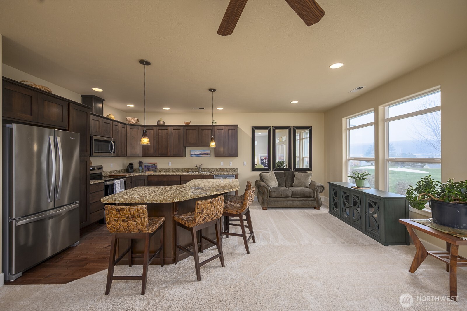 9246 NW Canyon Dr #C12, Quincy, WA 98848