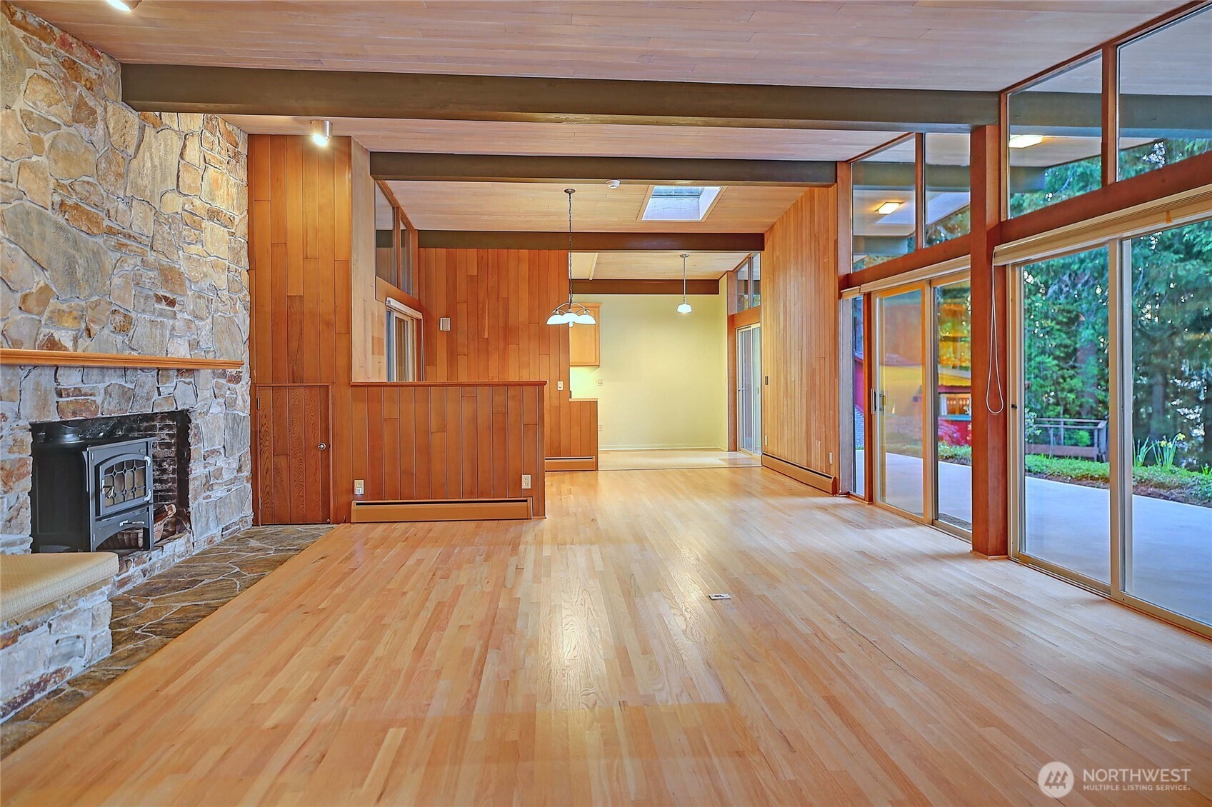 1357 Steffen Place , Camano Island, WA 98282