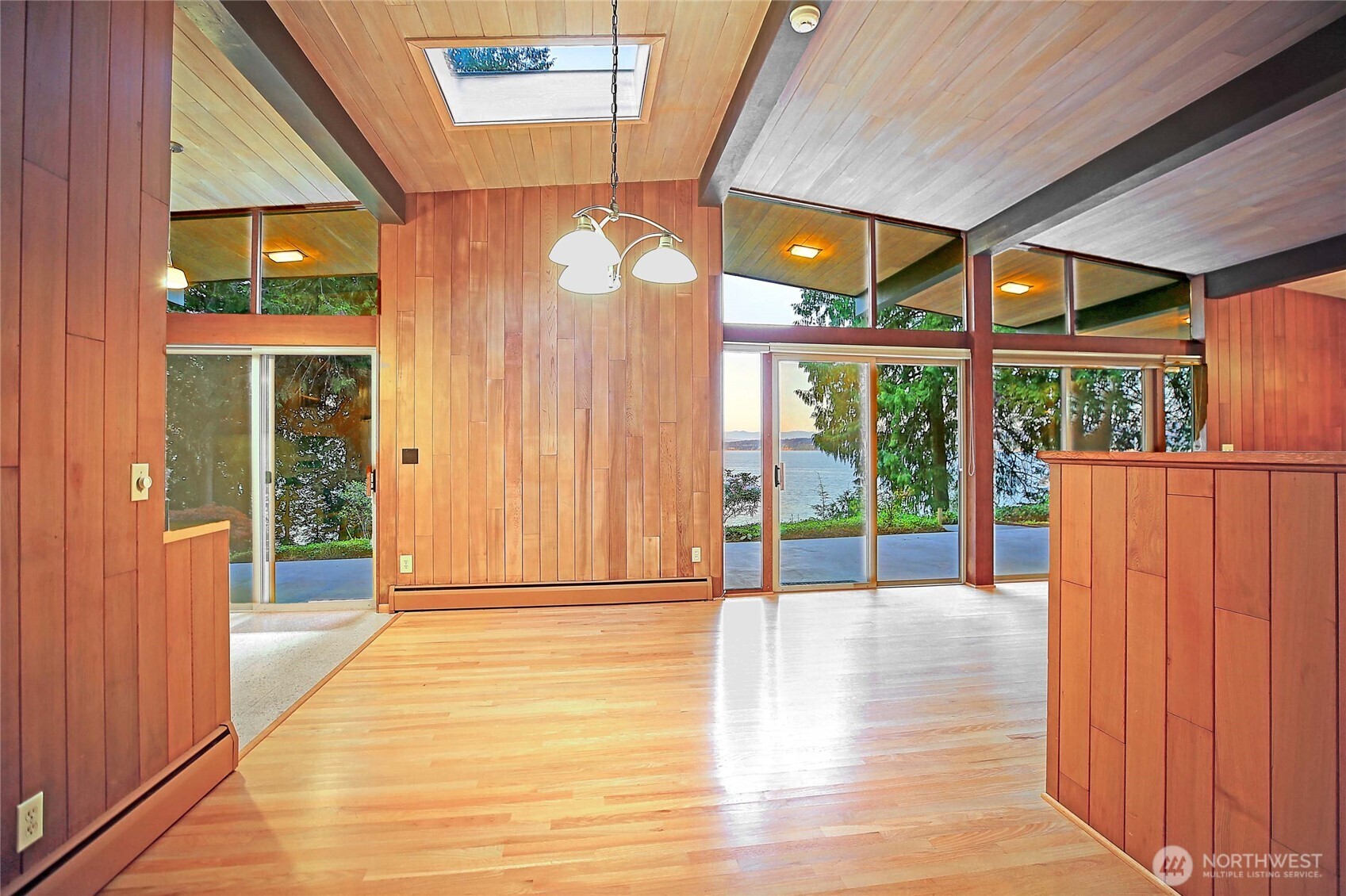 1357 Steffen Place , Camano Island, WA 98282