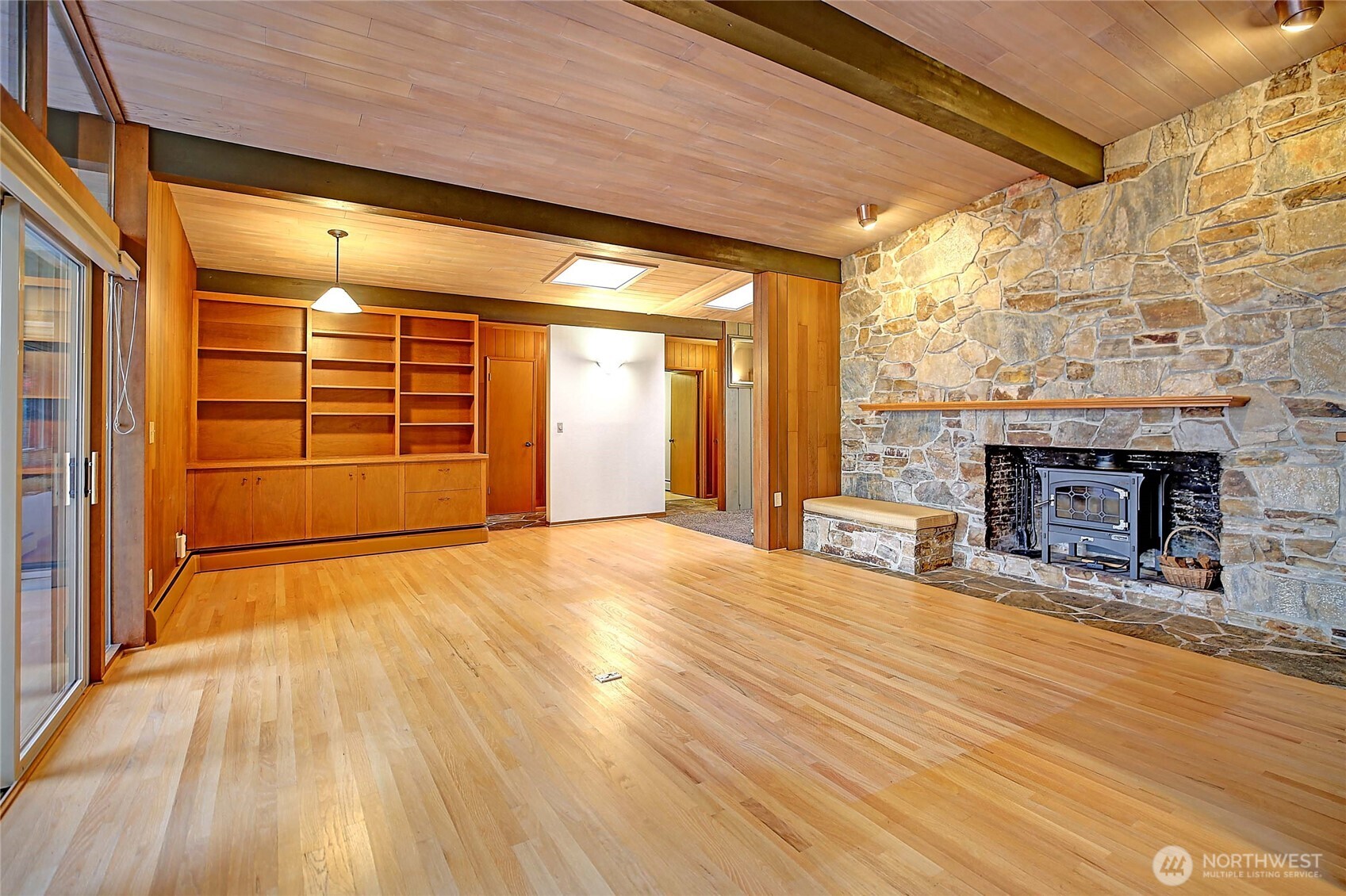 1357 Steffen Place , Camano Island, WA 98282