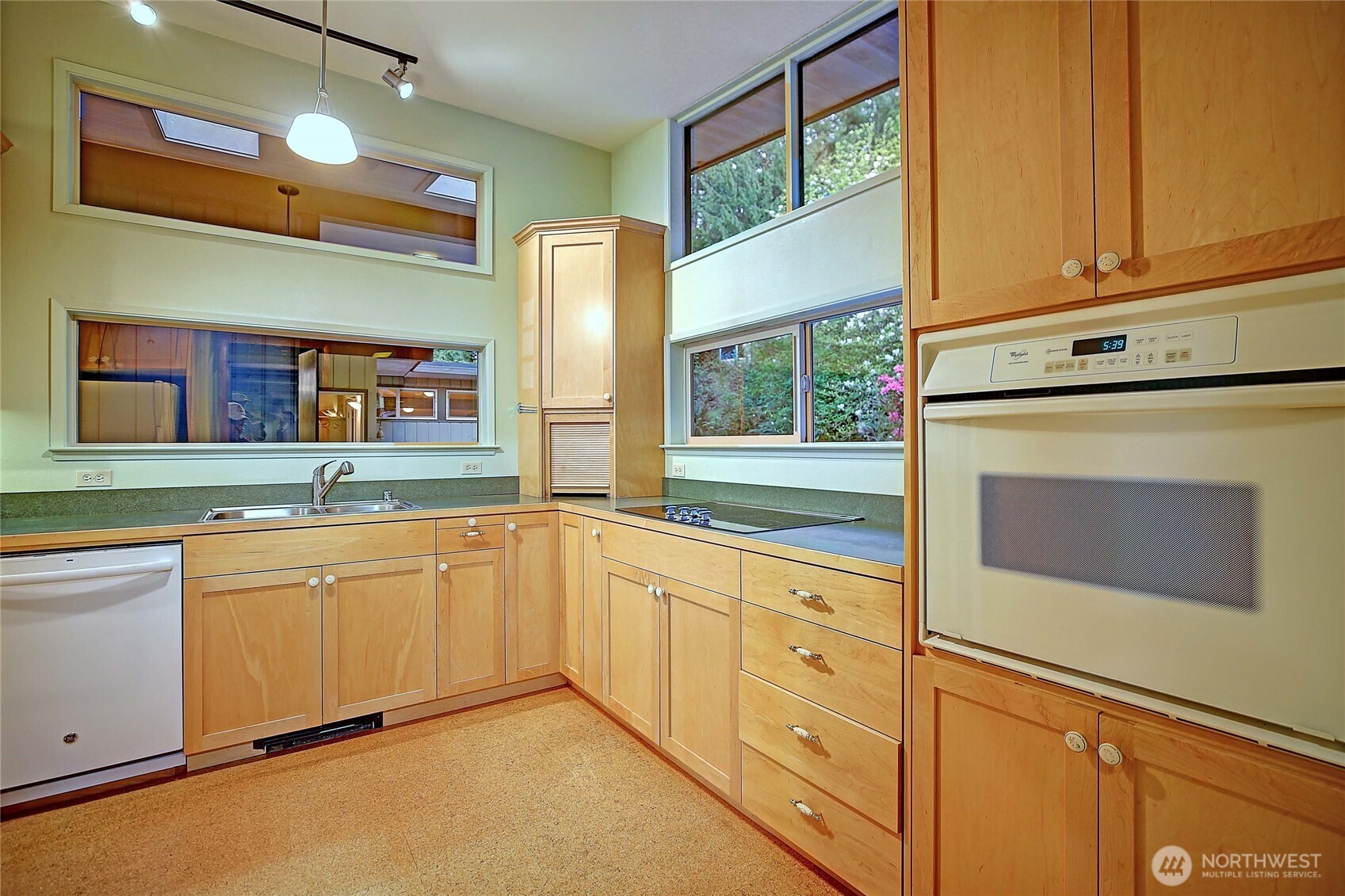 1357 Steffen Place , Camano Island, WA 98282