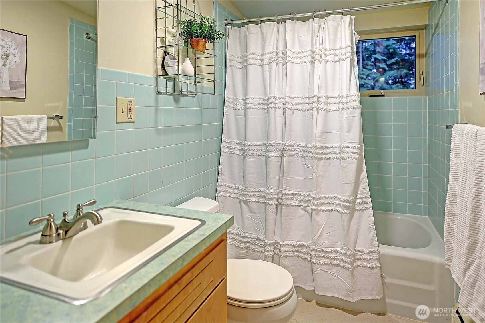 1357 Steffen Place , Camano Island, WA 98282