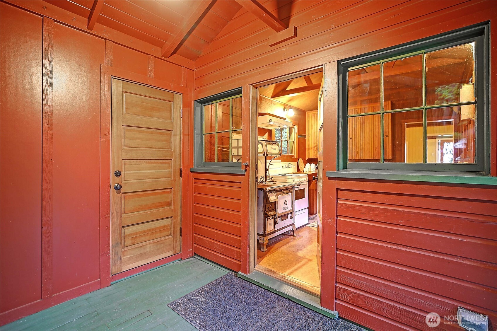 1357 Steffen Place , Camano Island, WA 98282