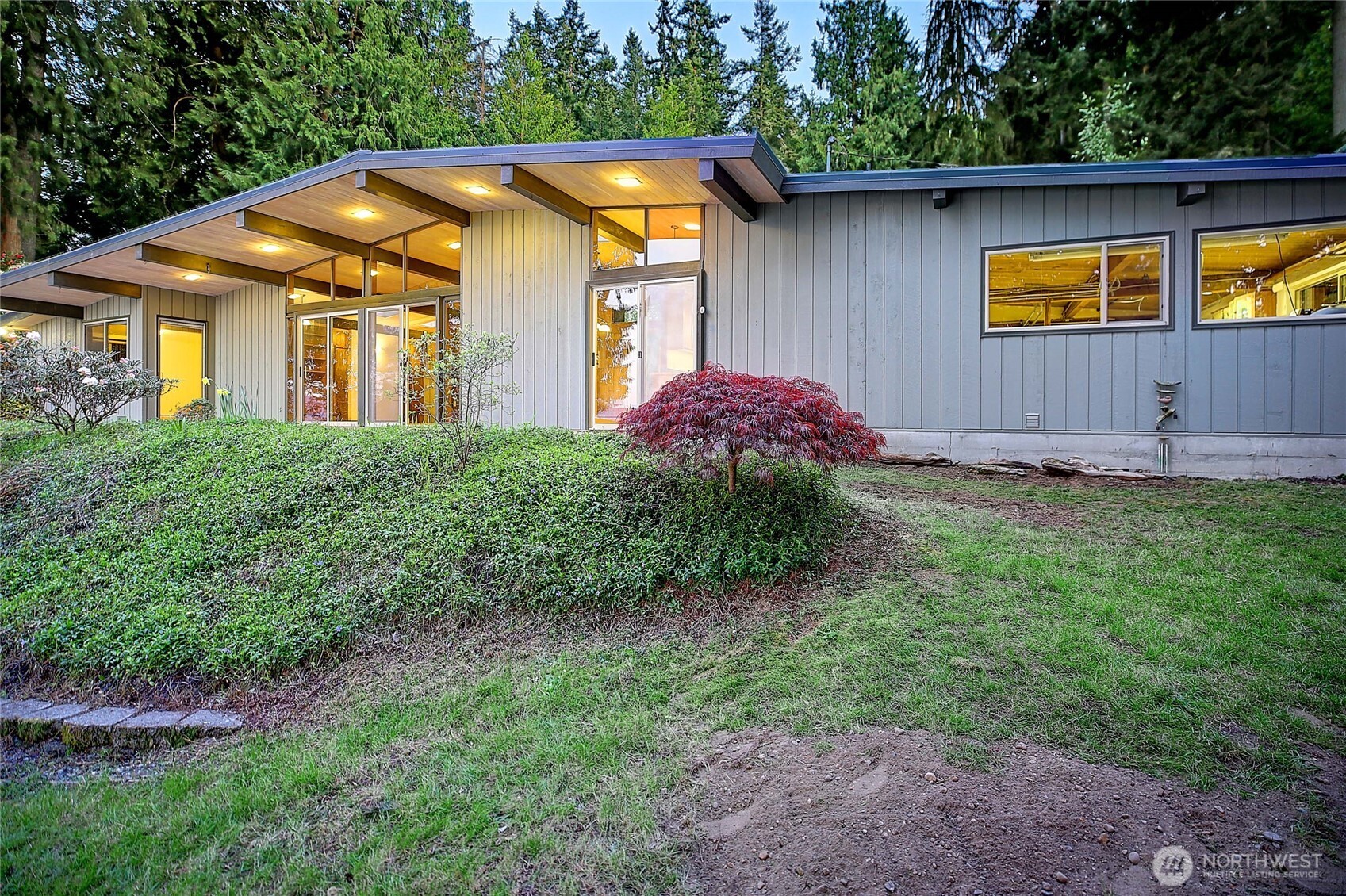 1357 Steffen Place , Camano Island, WA 98282