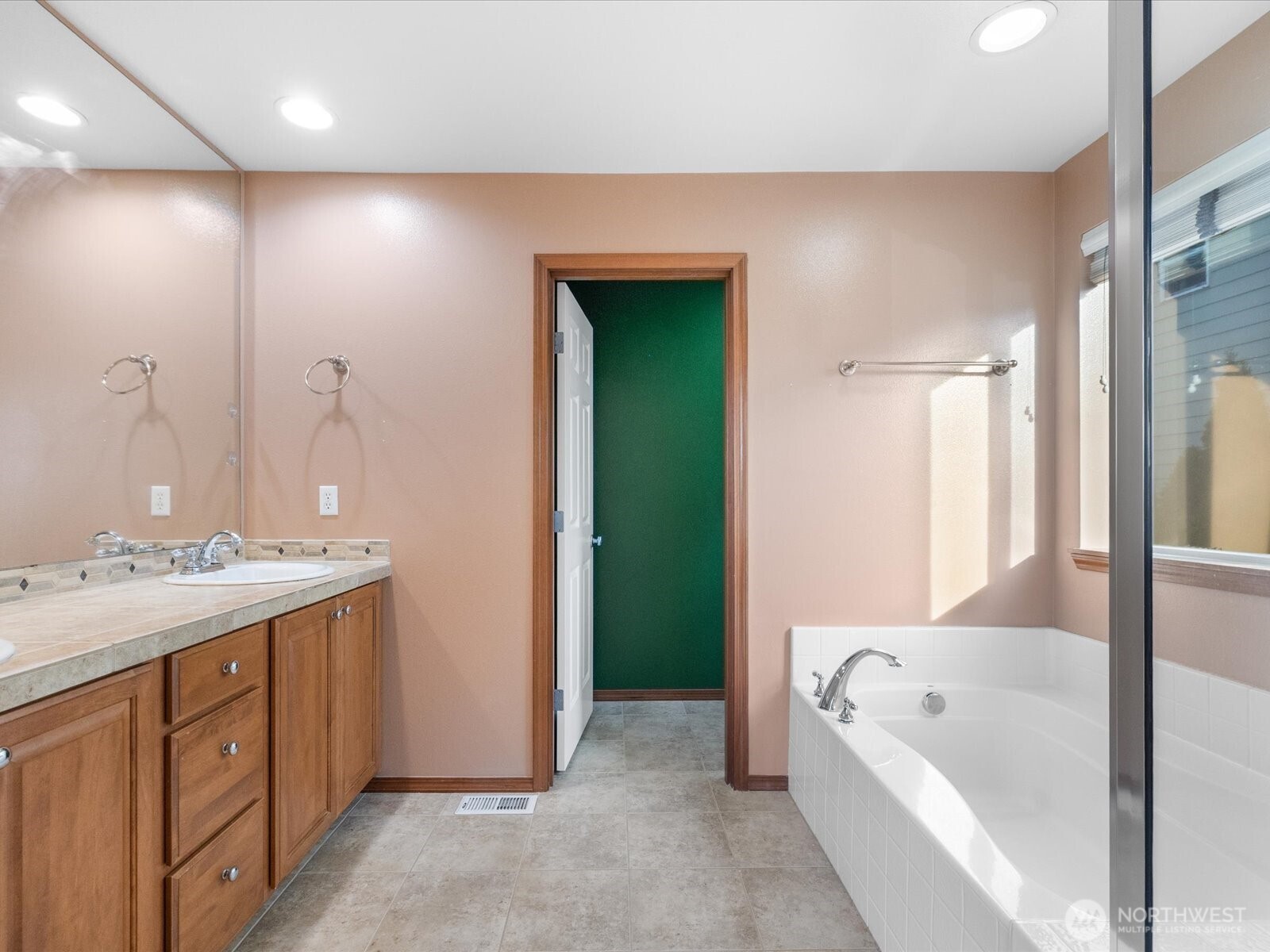 1824 23rd Street , Snohomish, WA 98290