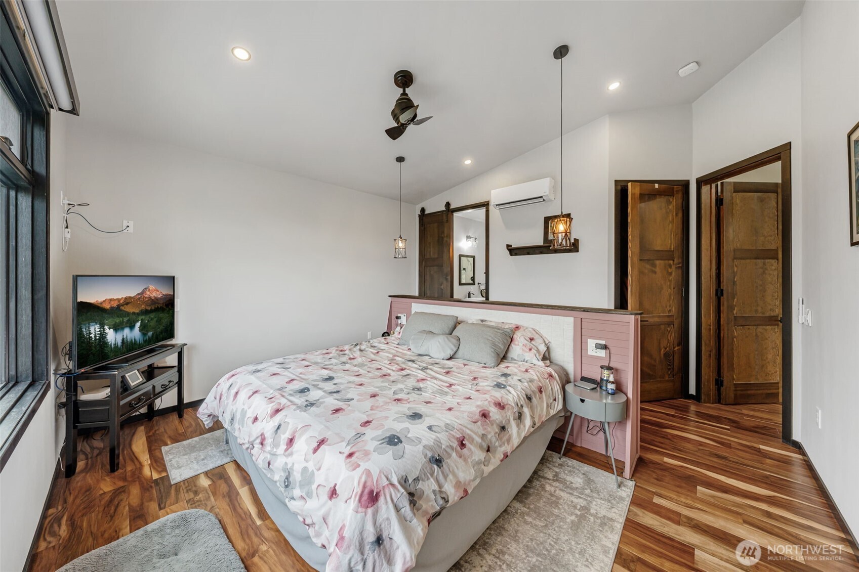 12516 Kapowsin Highlands Drive E, Graham, WA 98338