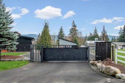12516 Kapowsin Highlands Drive E, Graham, WA 98338 - Photo 2