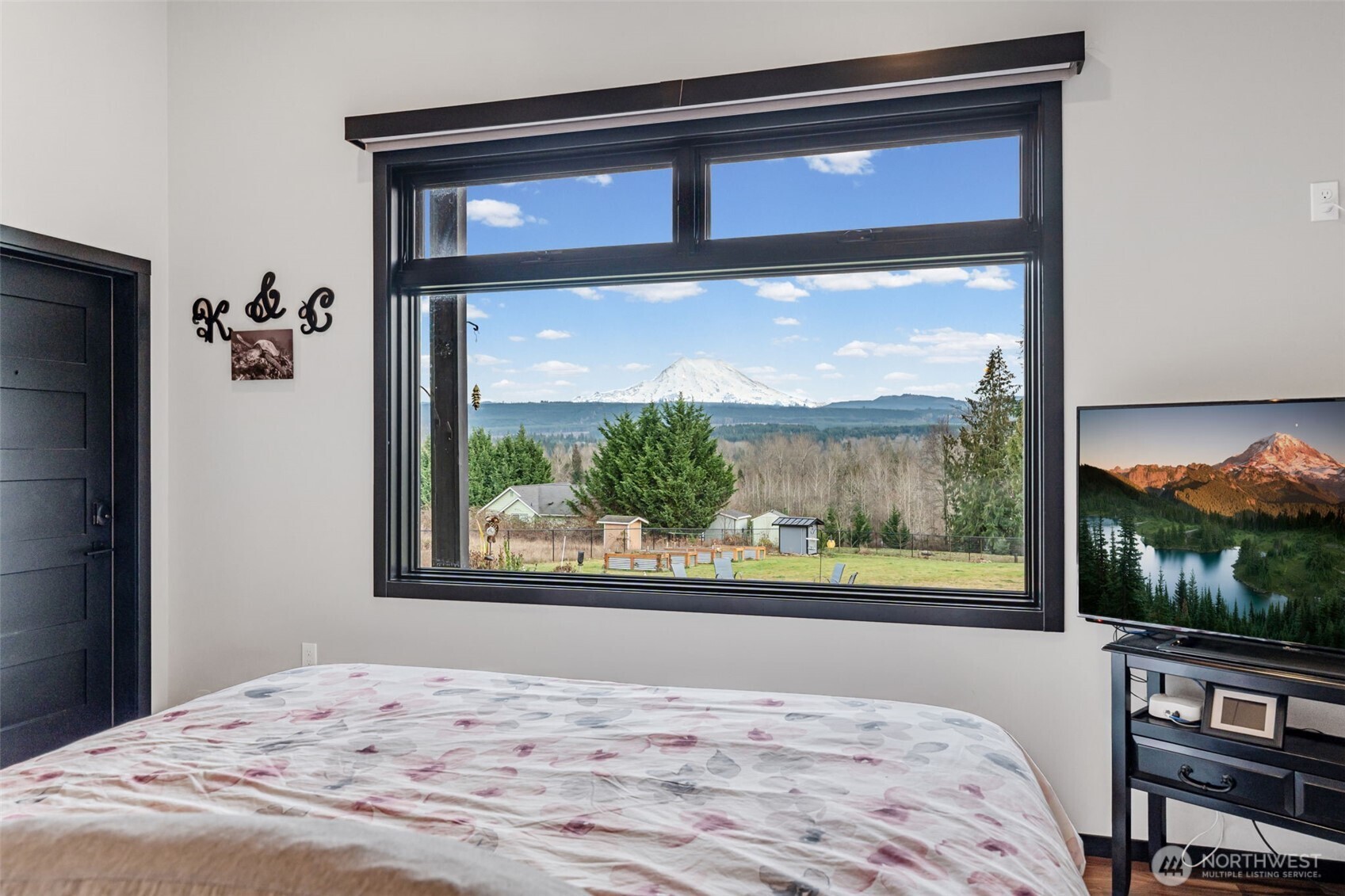 12516 Kapowsin Highlands Drive E, Graham, WA 98338