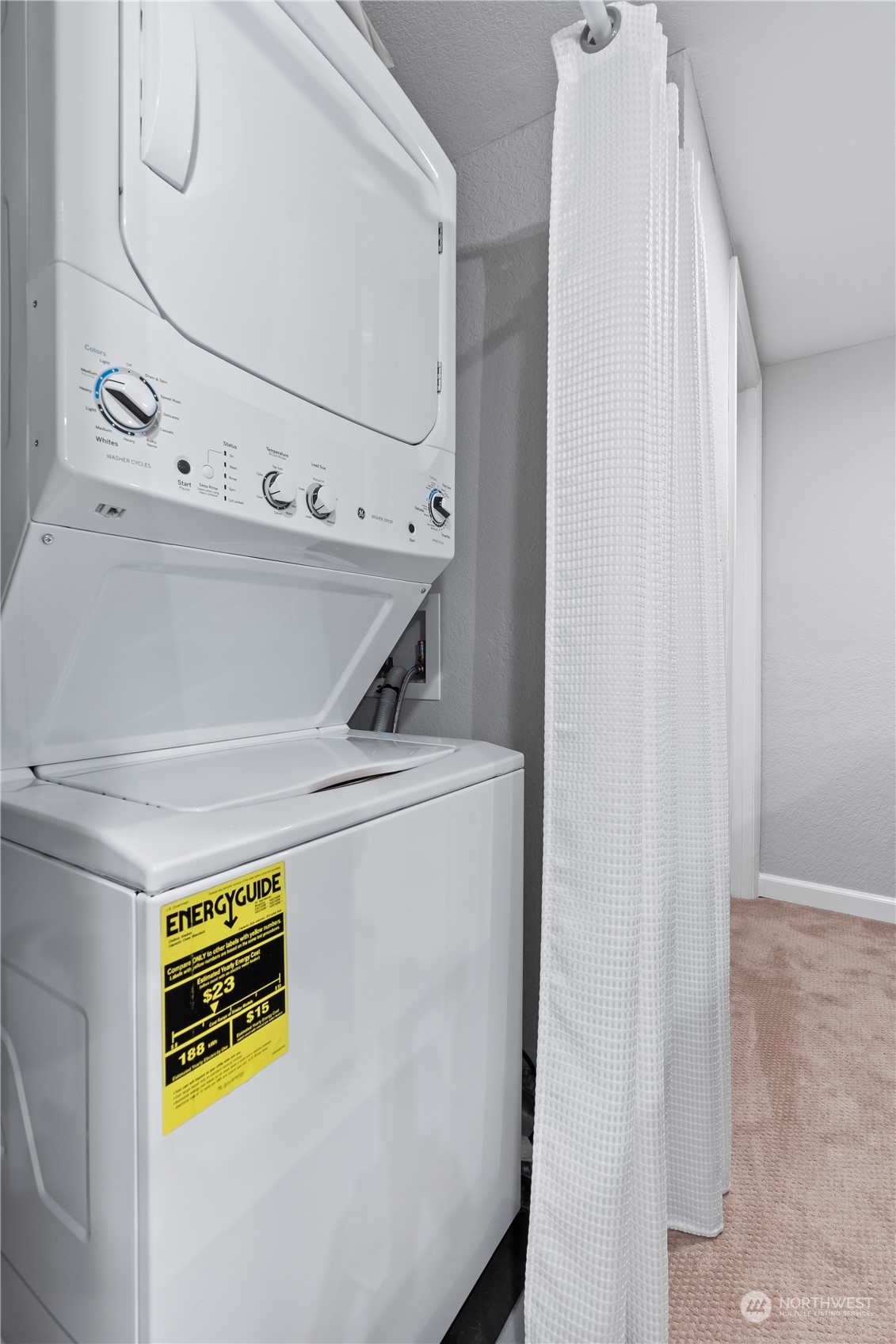 6320 Dash Point Boulevard NE, Tacoma, WA 98422