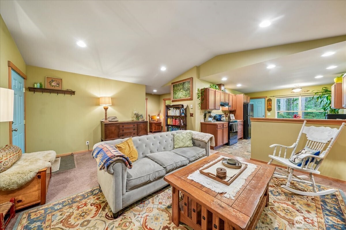 8918 129th Avenue Ct , Anderson Island, WA 98303