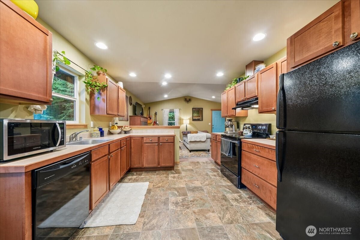 8918 129th Avenue Ct , Anderson Island, WA 98303