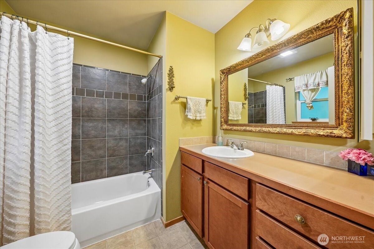 8918 129th Avenue Ct , Anderson Island, WA 98303