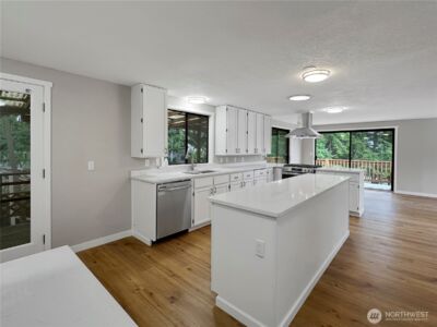 314 Snohomish Drive , La Conner, WA 98257 - Photo 5