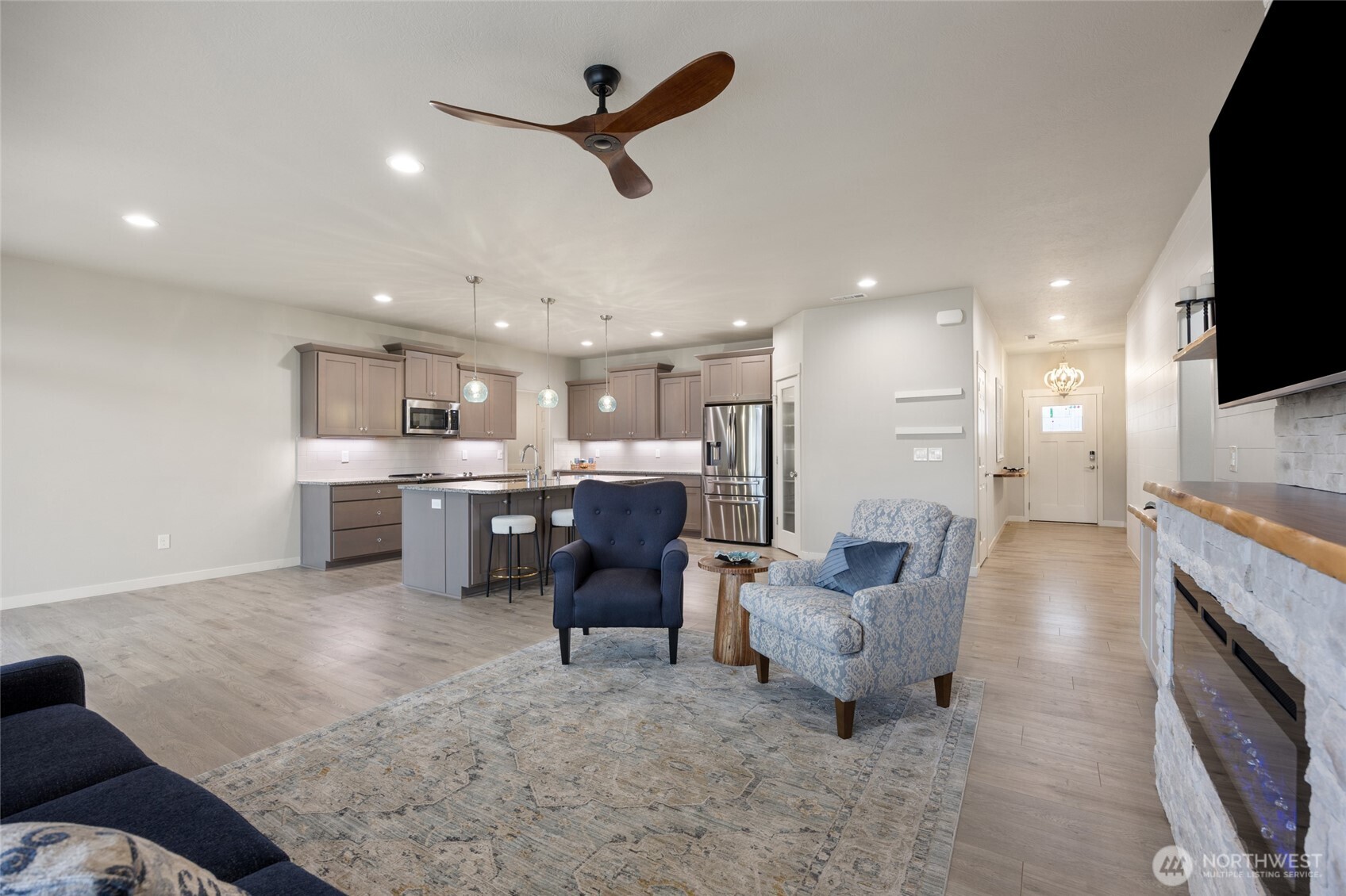 430 S Birch Street , Moses Lake, WA 98837