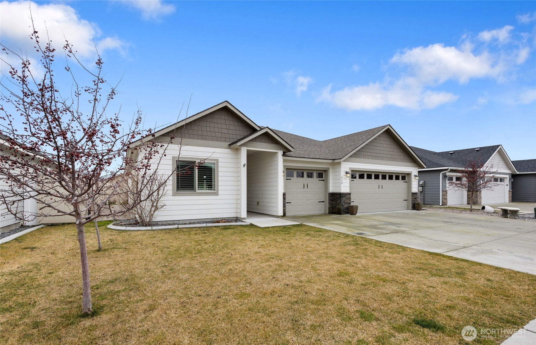 430 S Birch Street , Moses Lake, WA 98837